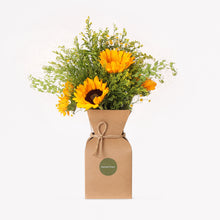 Įkelti vaizdą į galerijos rodinį, Gėlių krepšelis „Auksinis sodas“ - botanikas